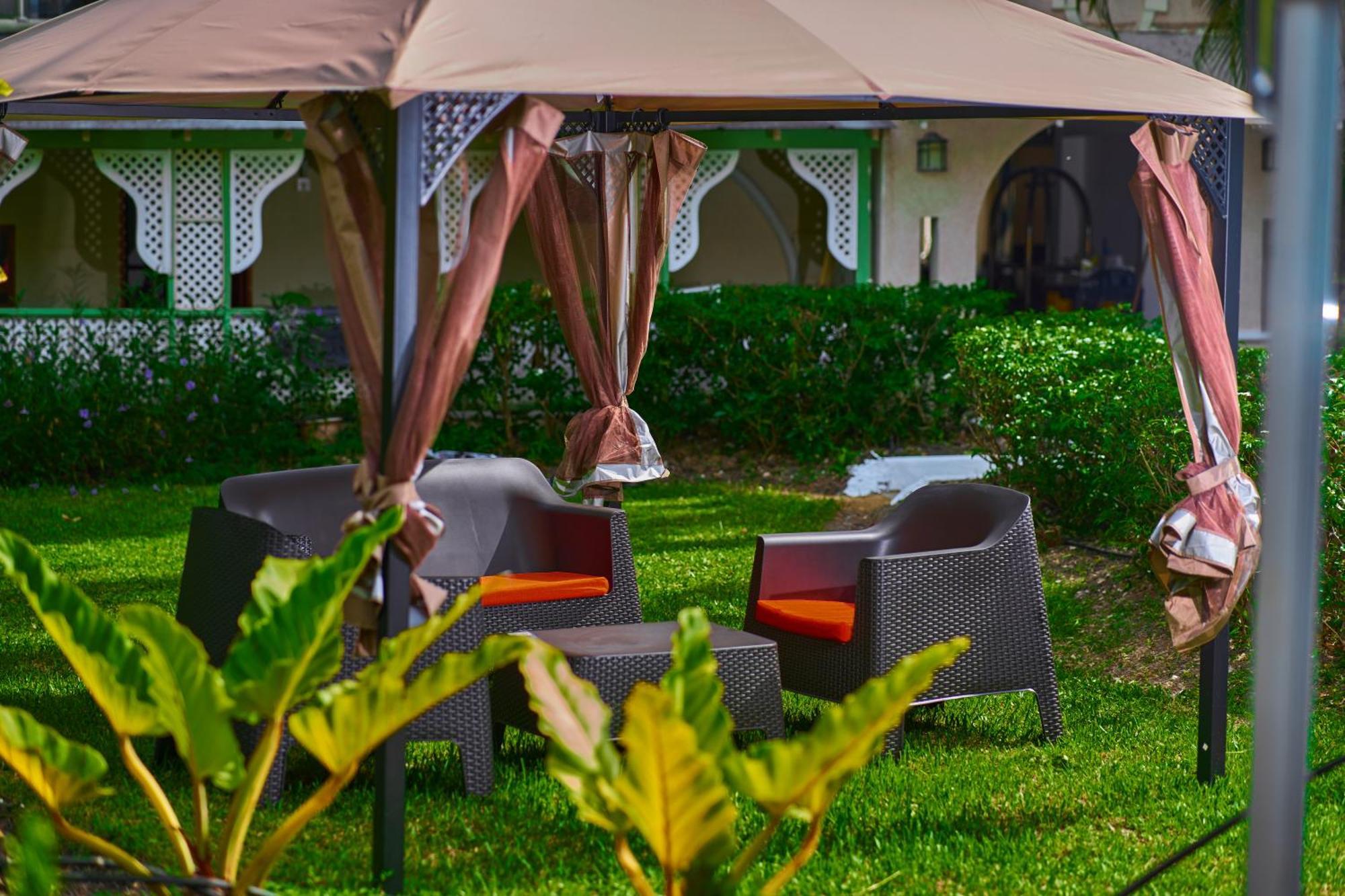 Sunbay Hotel Christ Church Exterior photo