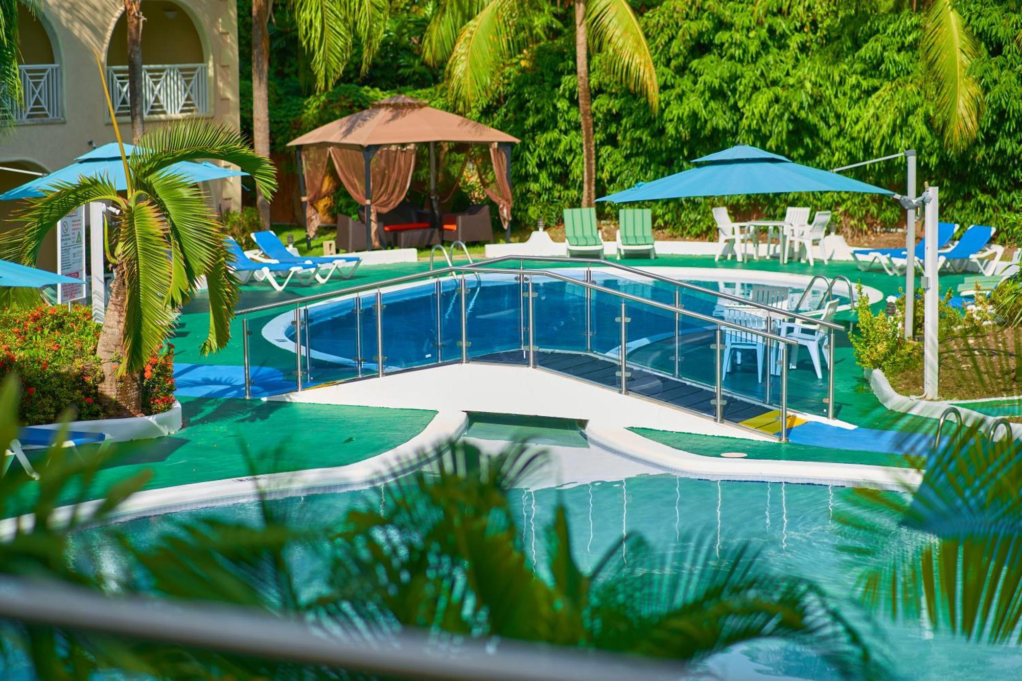 Sunbay Hotel Christ Church Exterior photo